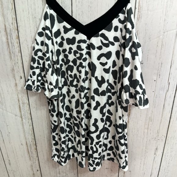 Now N Forever Animal Print Blouse - Picture 4 of 8
